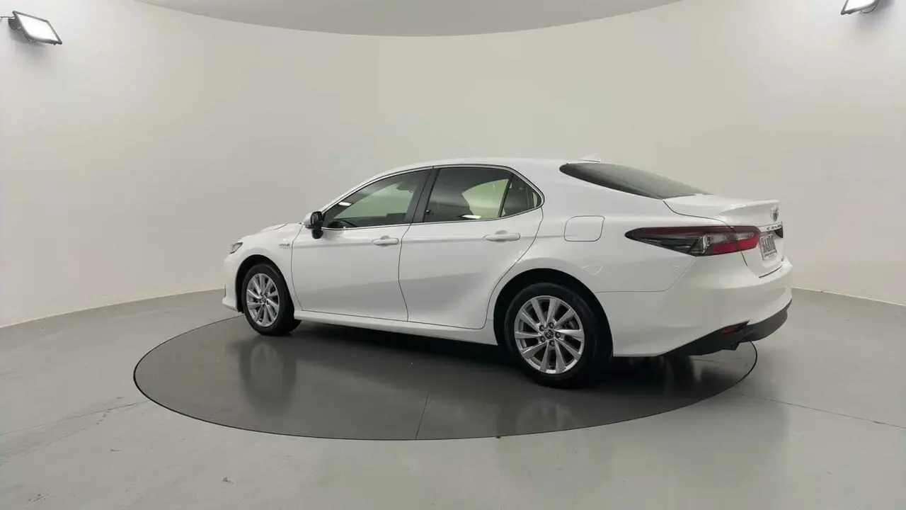 2024 Toyota Camry Gallery Image 4