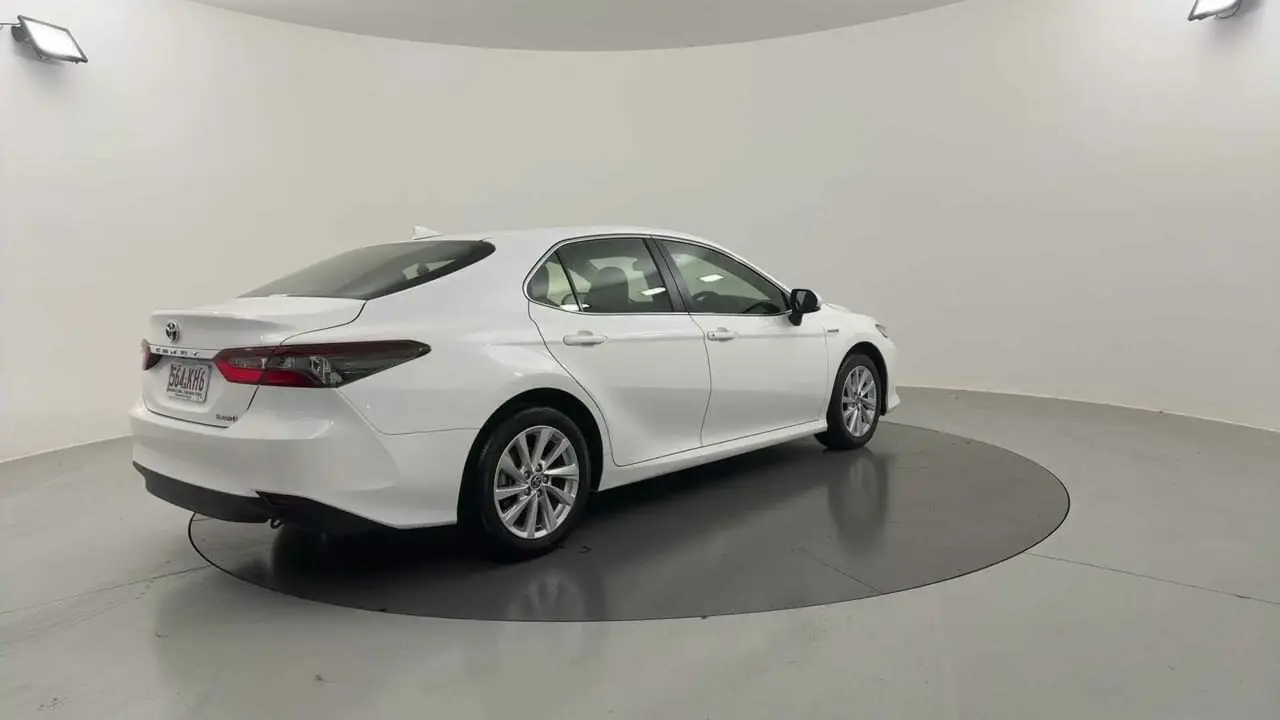 2024 Toyota Camry Gallery Image 6