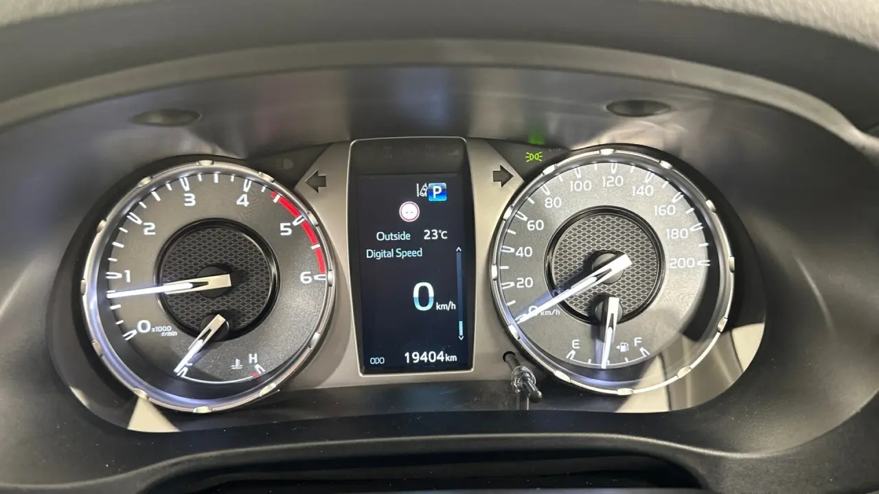 2024 Toyota Hilux Gallery Image 10