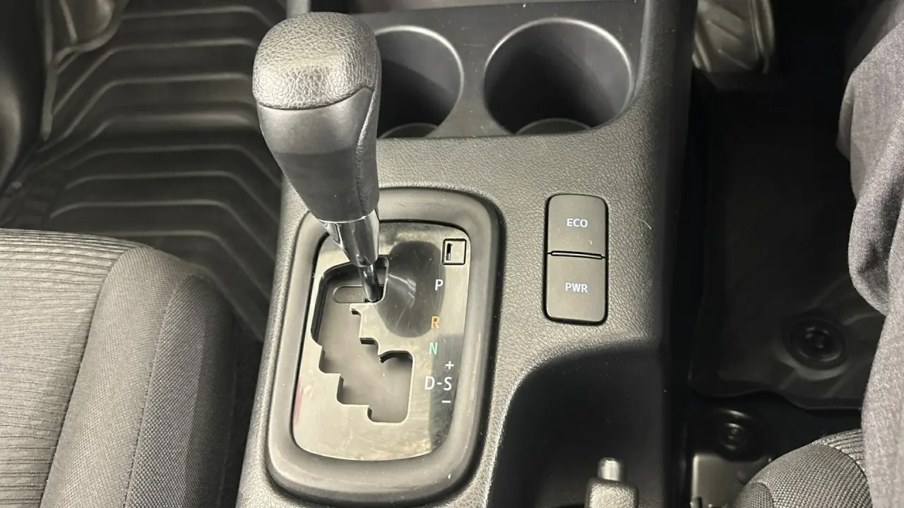 2024 Toyota Hilux Gallery Image 14