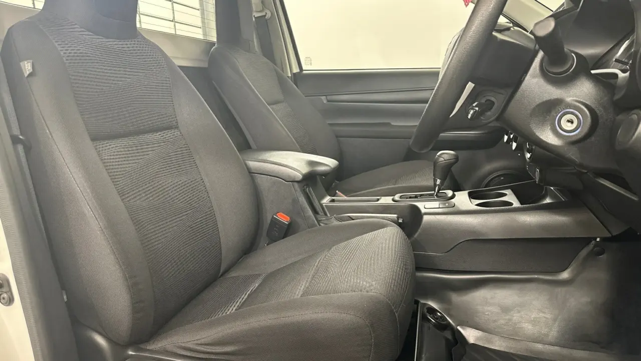2024 Toyota Hilux Gallery Image 18
