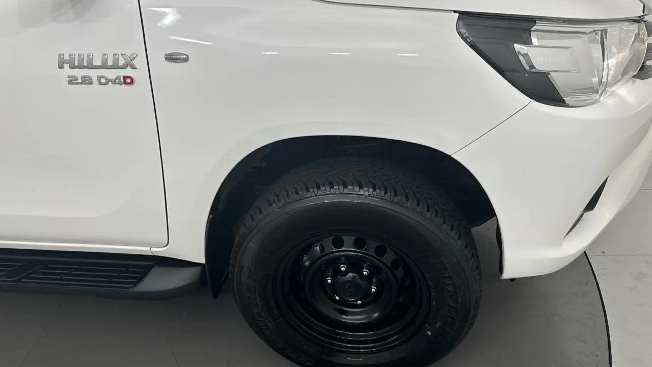 2024 Toyota Hilux Gallery Image 19