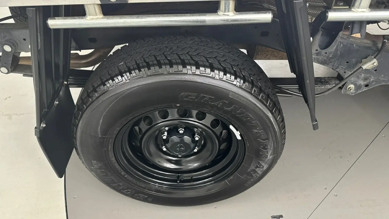 2024 Toyota Hilux Gallery Image 20