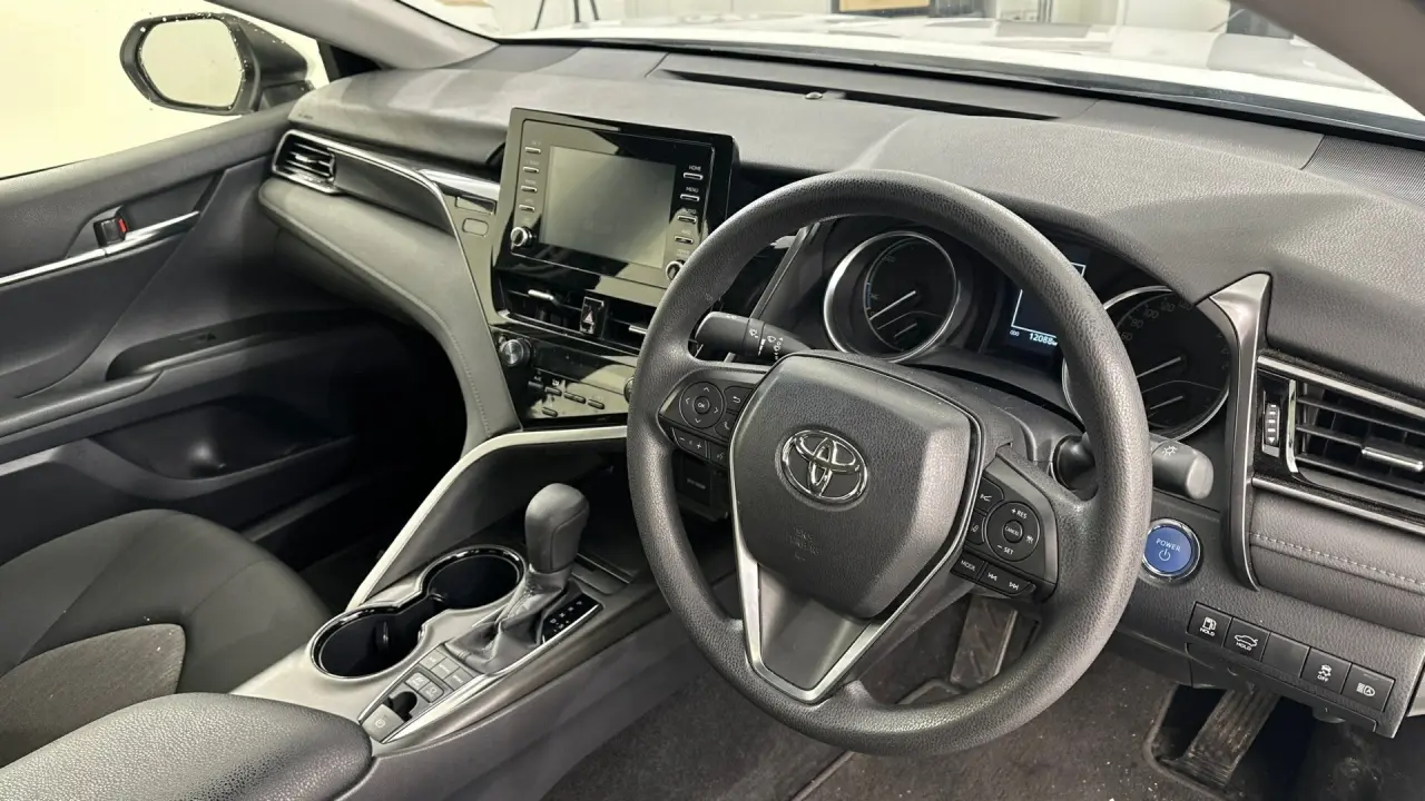 2024 Toyota Camry Gallery Image 11