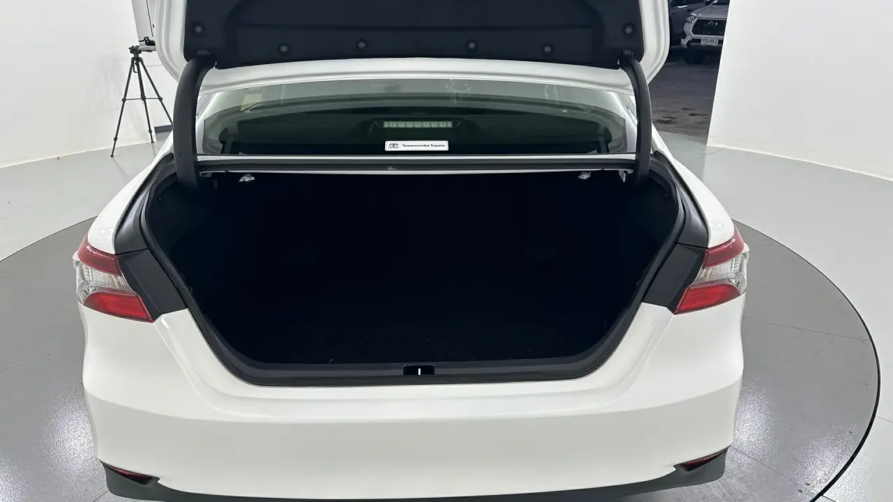 2024 Toyota Camry Gallery Image 17