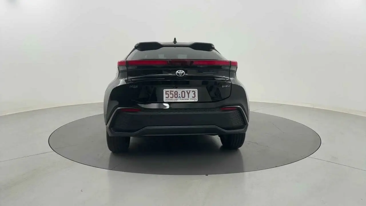 2025 Toyota C-HR Gallery Image 4