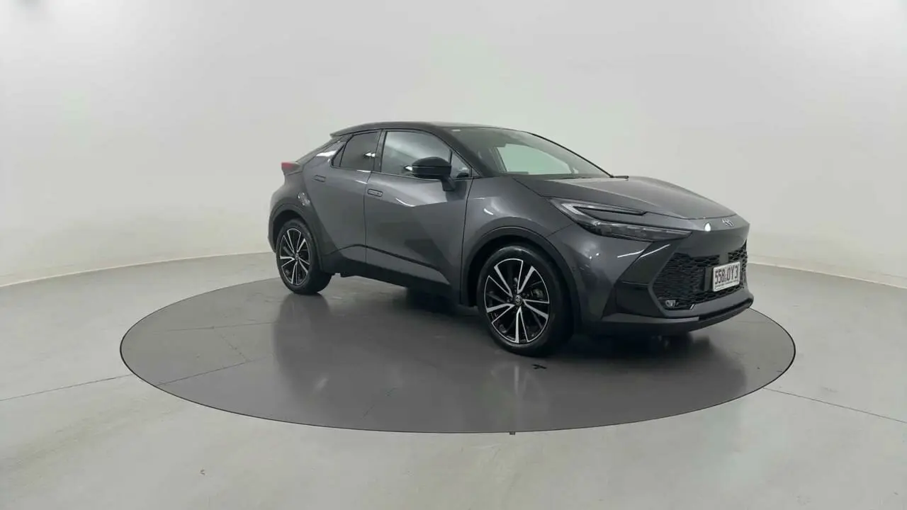 2025 Toyota C-HR Gallery Image 7