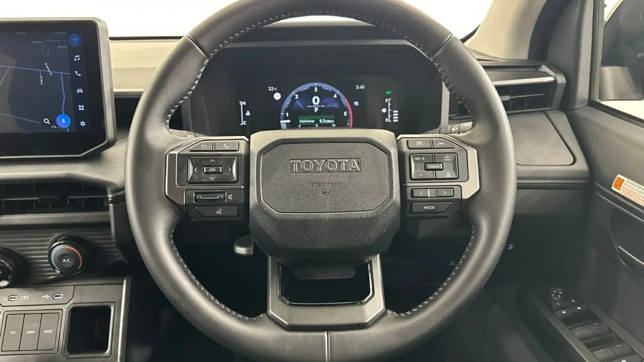 2025 Toyota Hilux Gallery Image 9