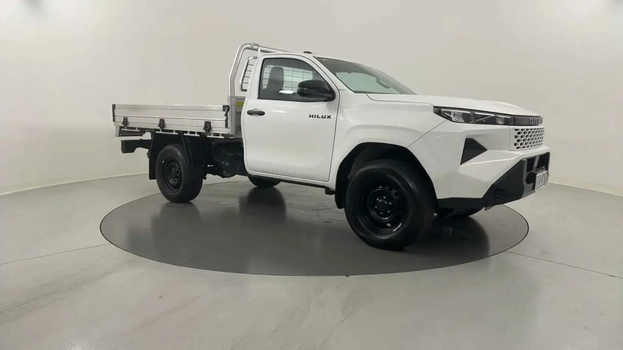 2025 Toyota Hilux Gallery Image 7