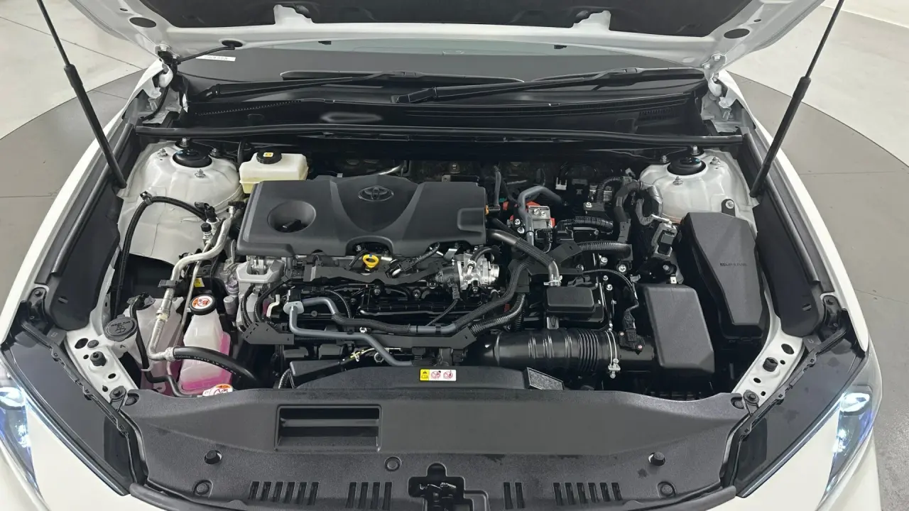 2025 Toyota Camry Gallery Image 18