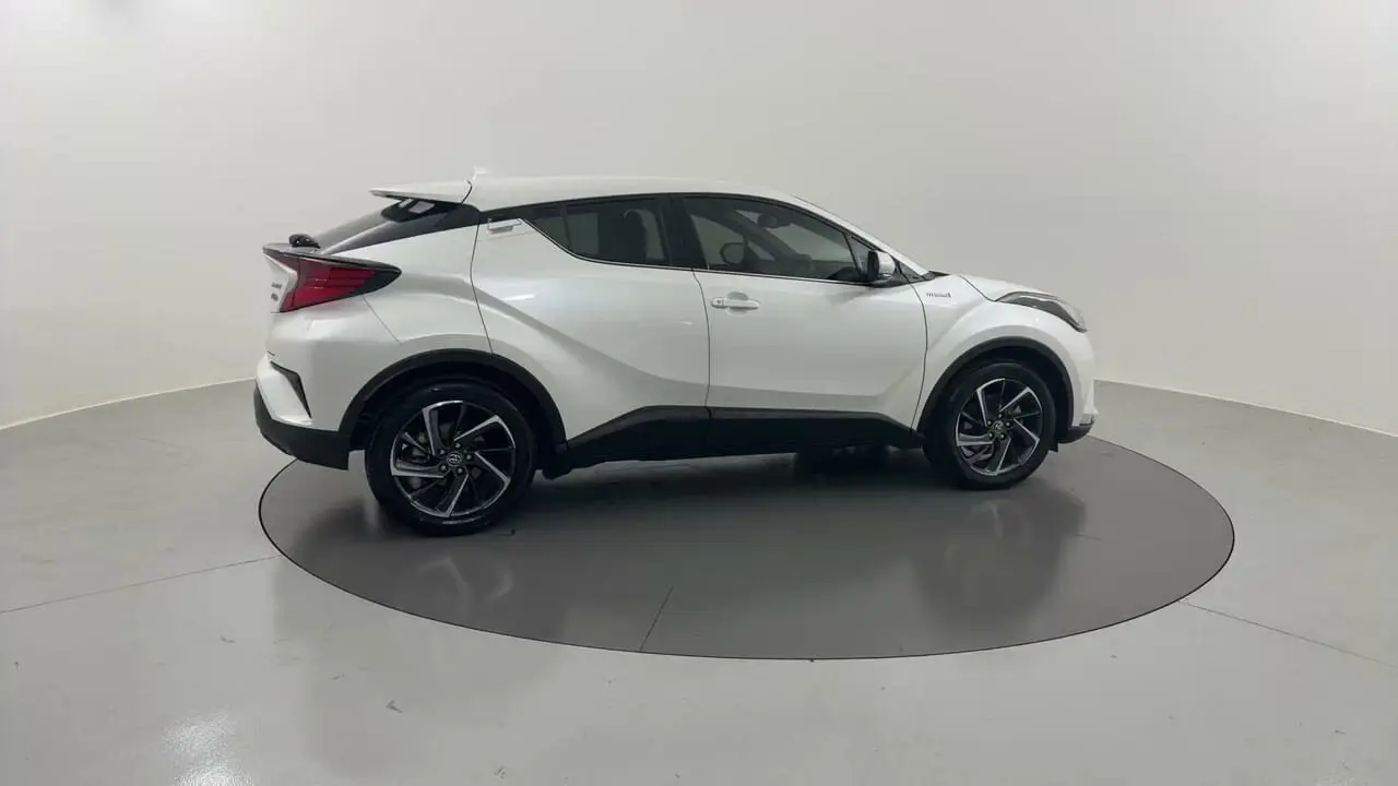 2020 Toyota C-HR Image 6