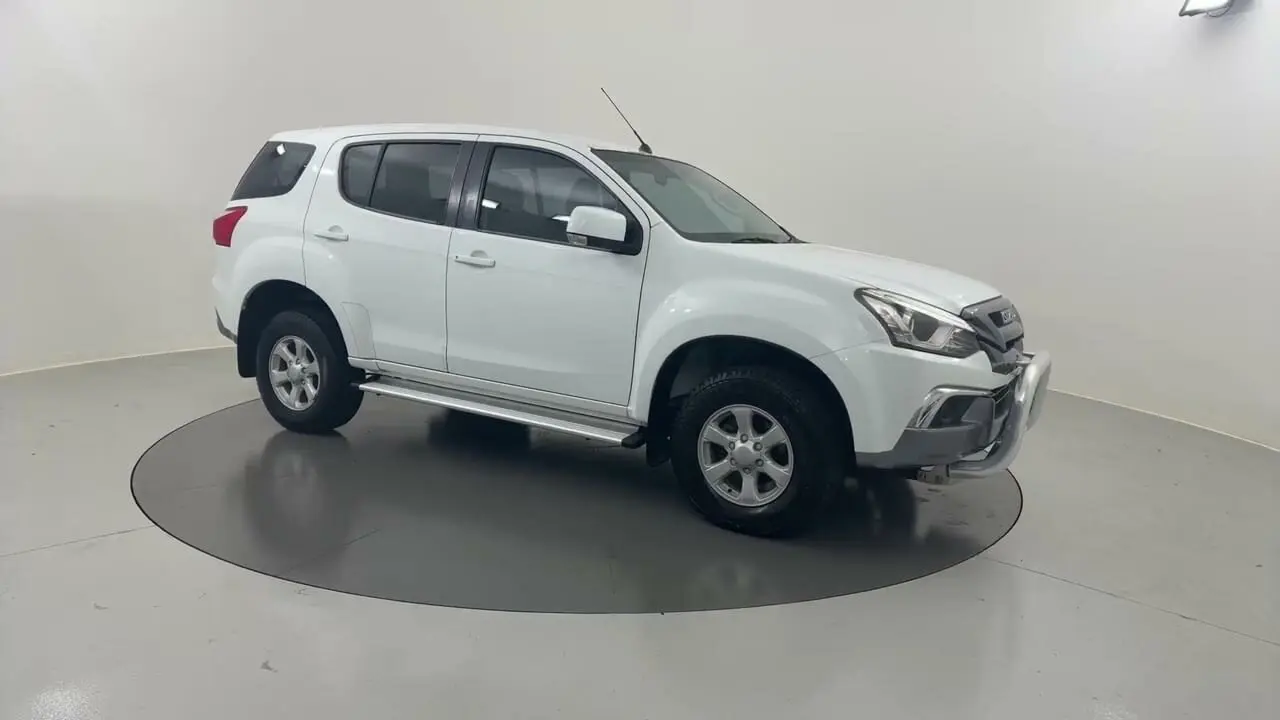 2018 Isuzu MU-X Image 7