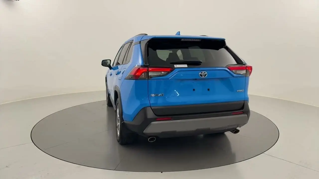 2021 Toyota RAV4 Image 4