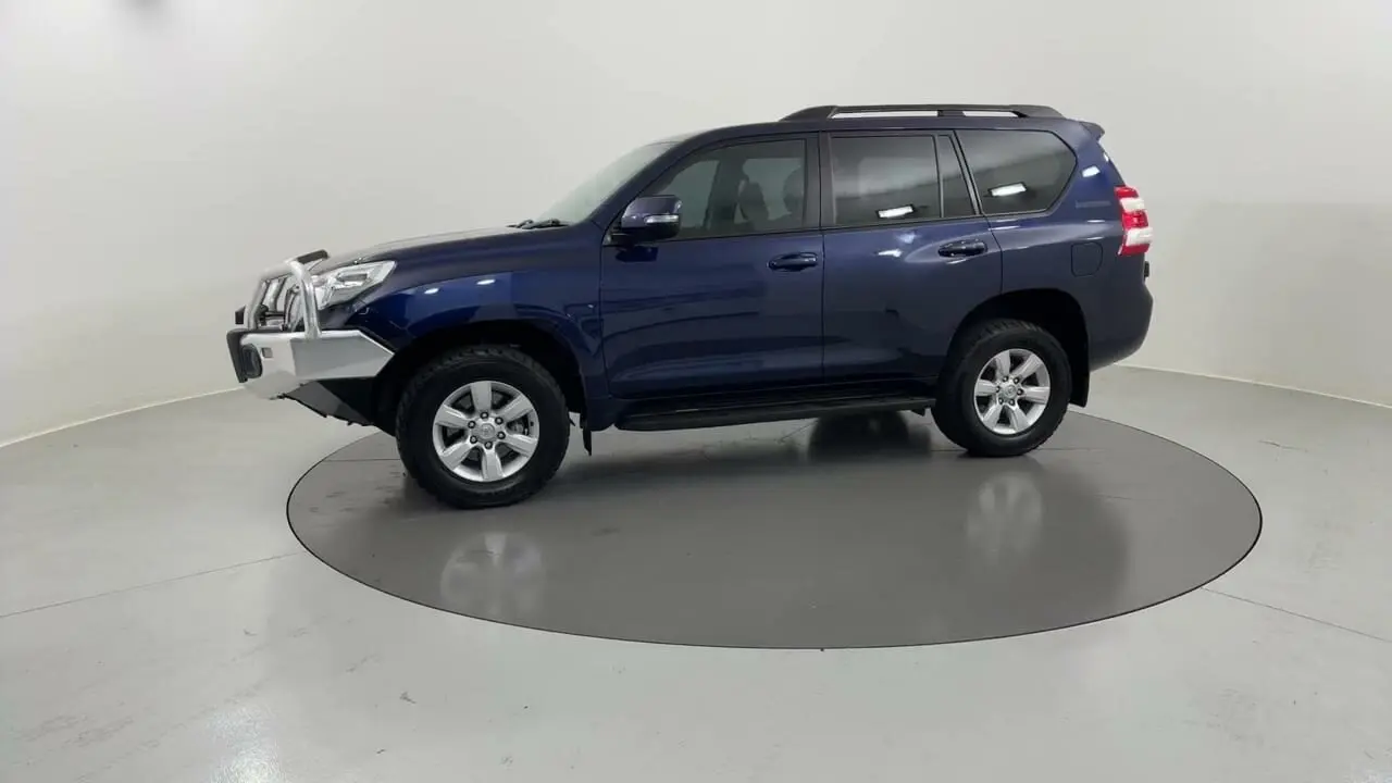 2015 Toyota Landcruiser Prado Image 2