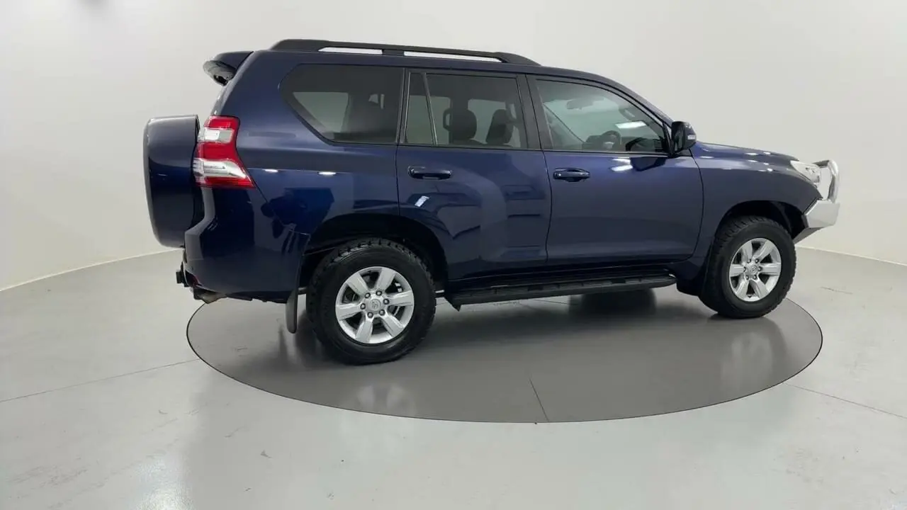 2015 Toyota Landcruiser Prado Image 6