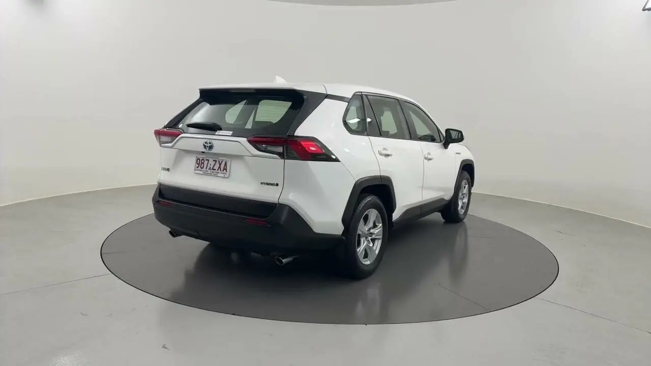 2020 Toyota RAV4 Image 5