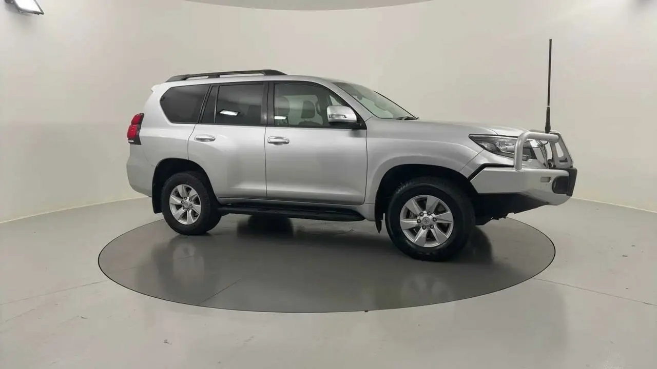 2020 Toyota Landcruiser Prado Image 16