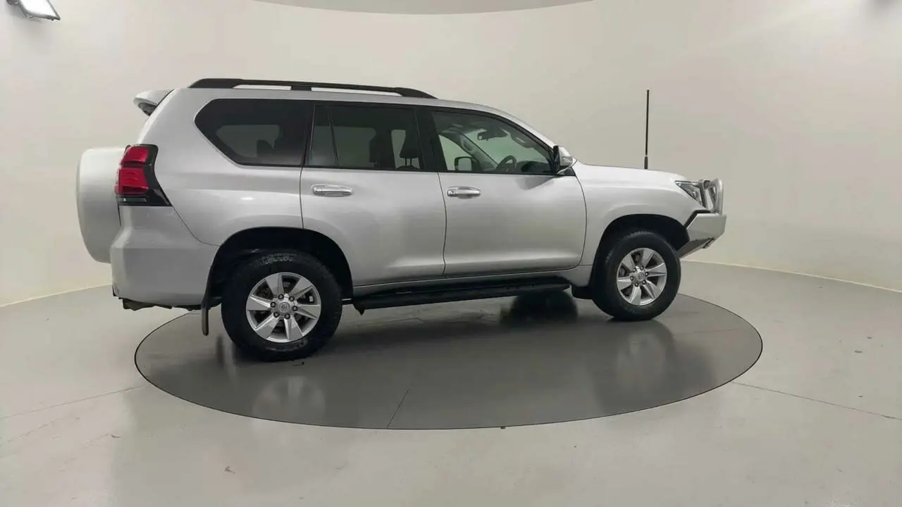 2020 Toyota Landcruiser Prado Image 7