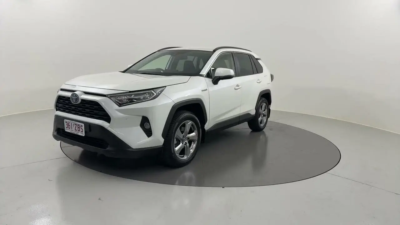 2019 Toyota RAV4 Image 1