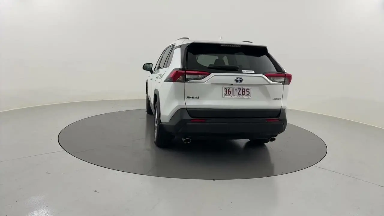 2019 Toyota RAV4 Image 5