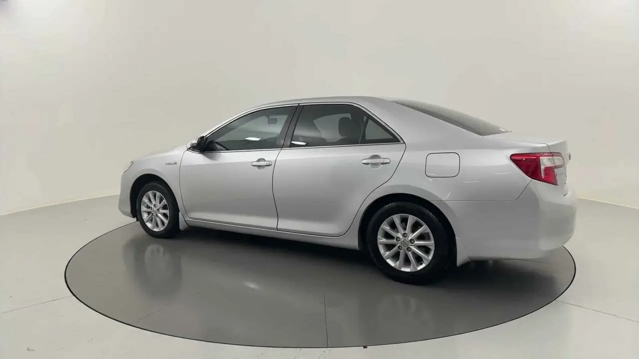 2013 Toyota Camry Image 3