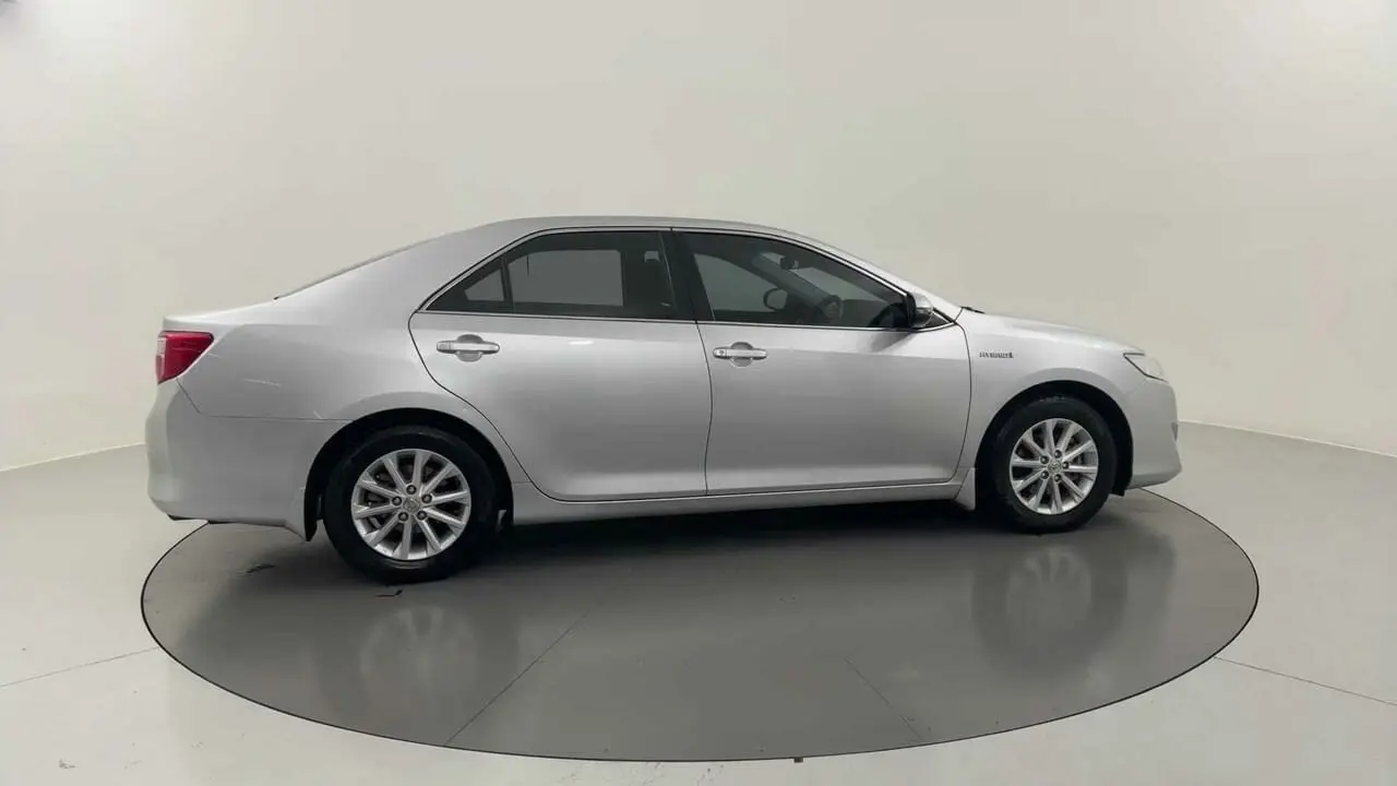 2013 Toyota Camry Image 6