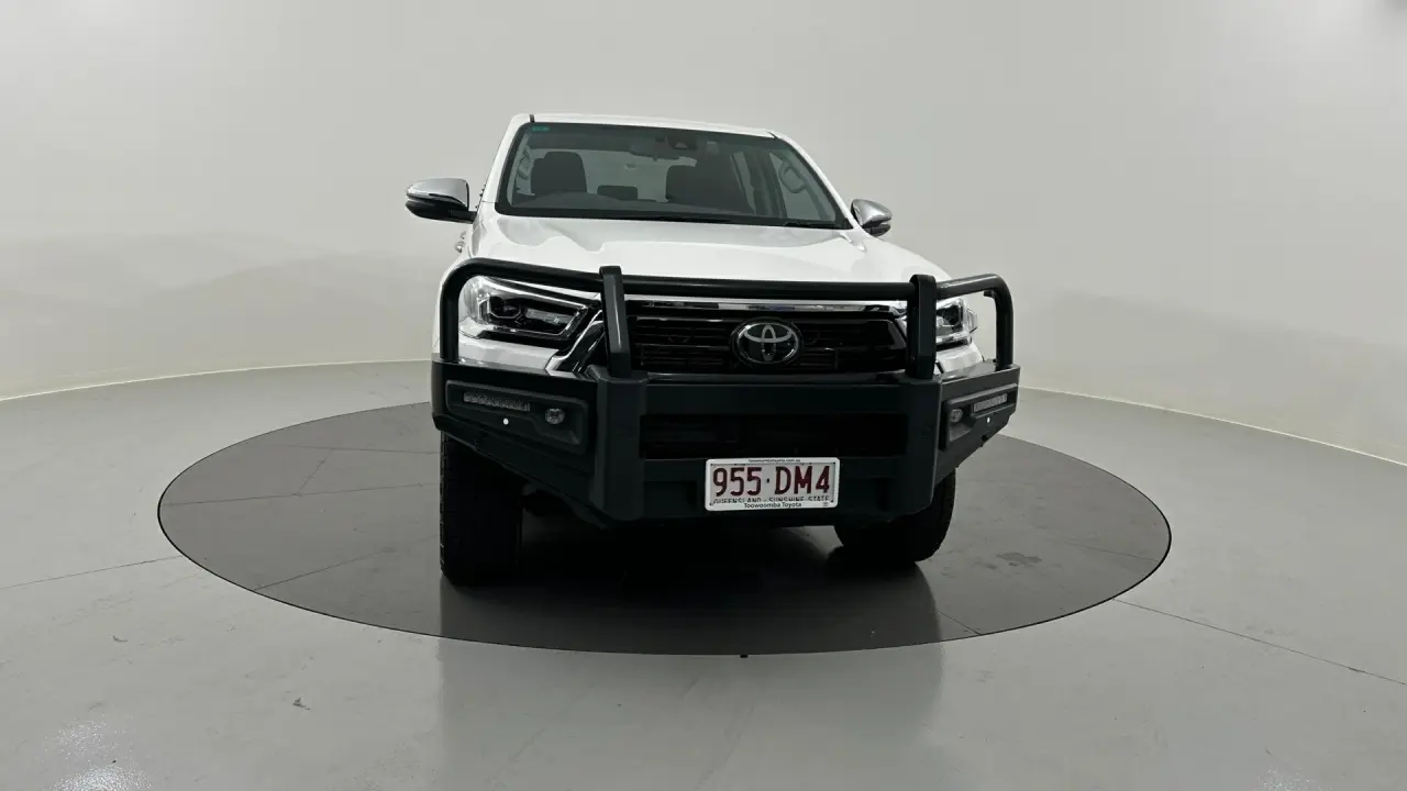 2021 Toyota Hilux Image 11