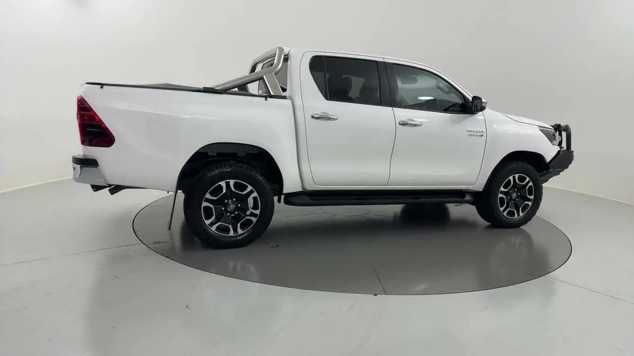 2021 Toyota Hilux Image 8