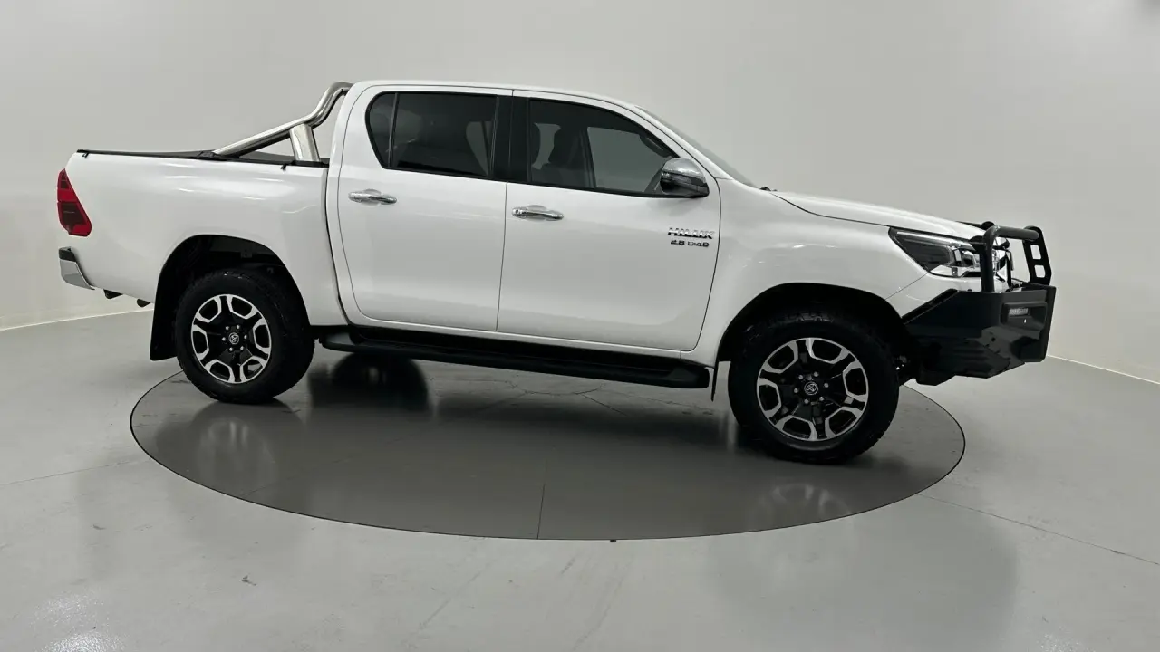 2021 Toyota Hilux Image 9