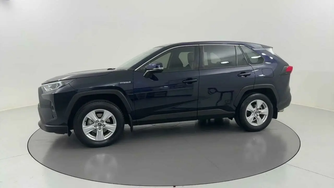 2019 Toyota RAV4 Image 3