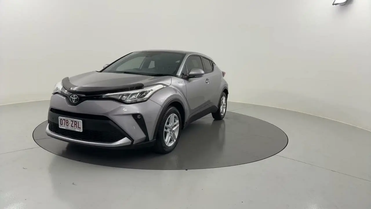 2020 Toyota C-HR Image 1