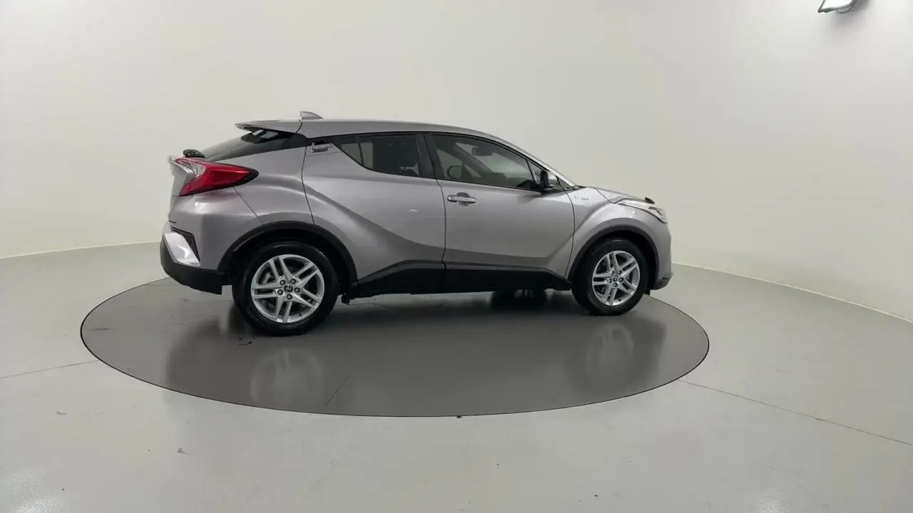 2020 Toyota C-HR Image 6