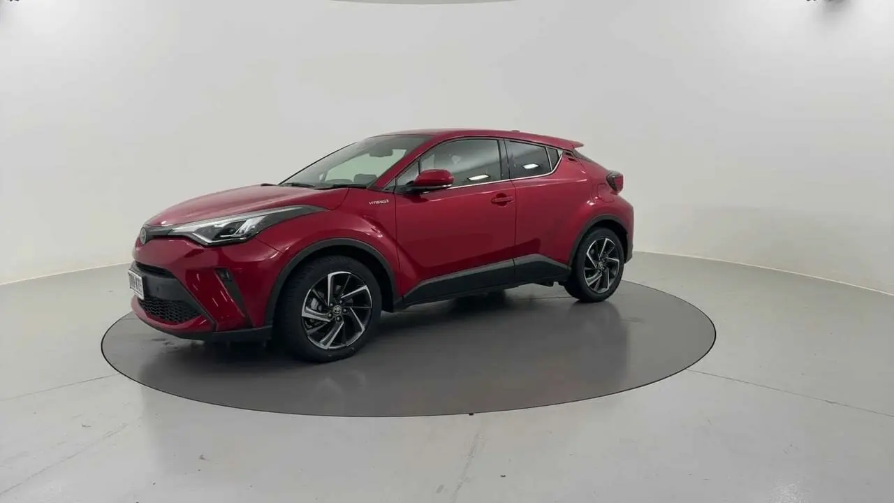 2020 Toyota C-HR Image 1