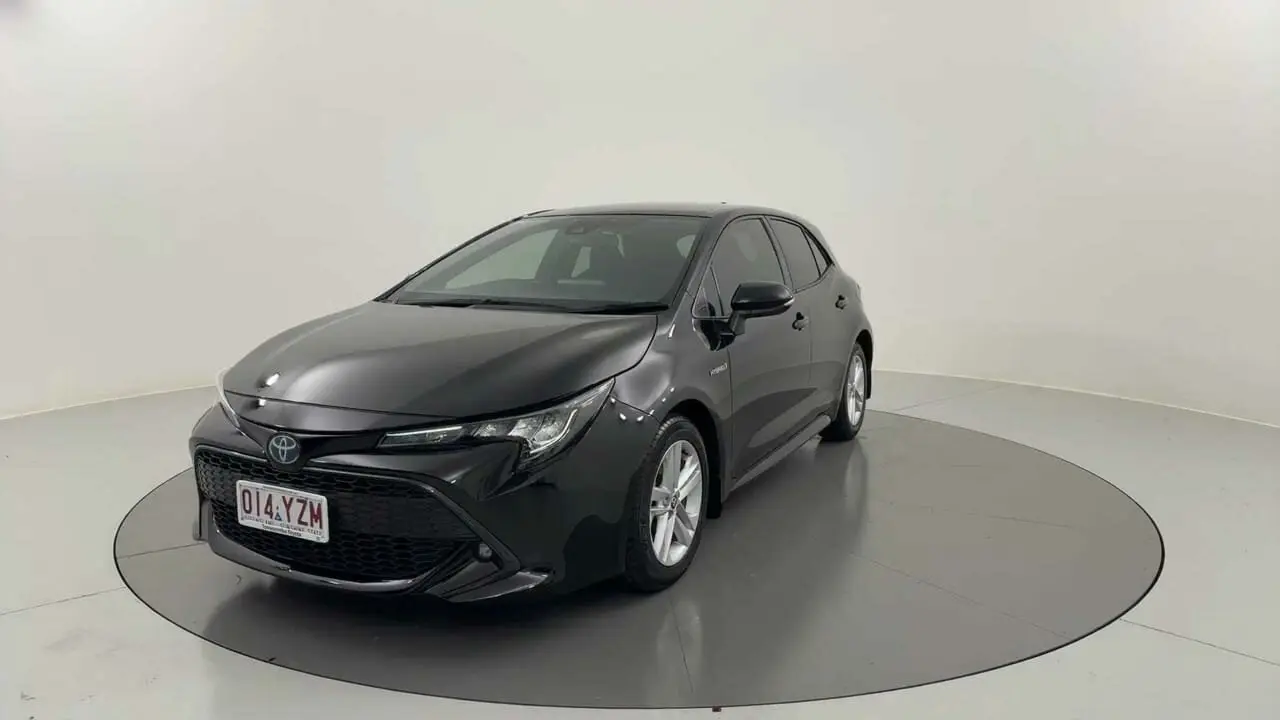 2019 Toyota Corolla Image 1