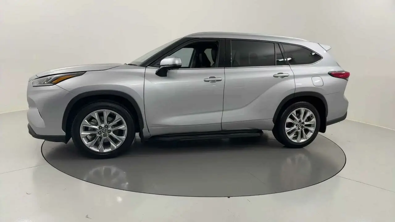 2021 Toyota Kluger Image 3