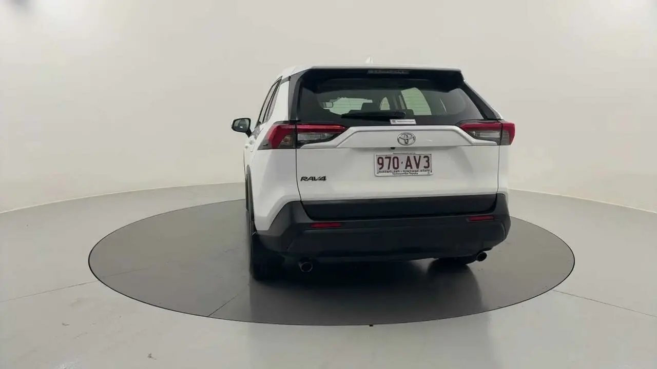 2020 Toyota RAV4 Image 4