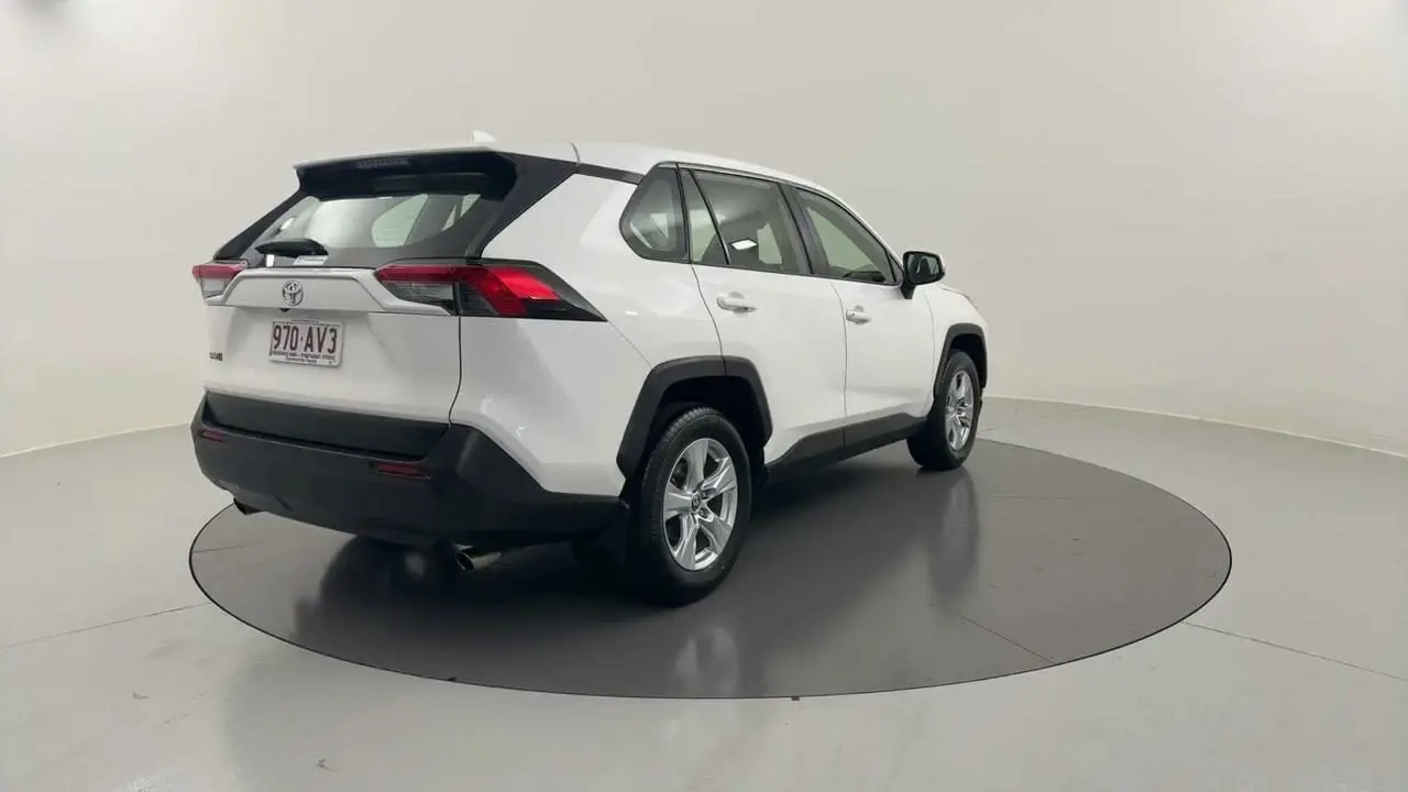 2020 Toyota RAV4 Image 5