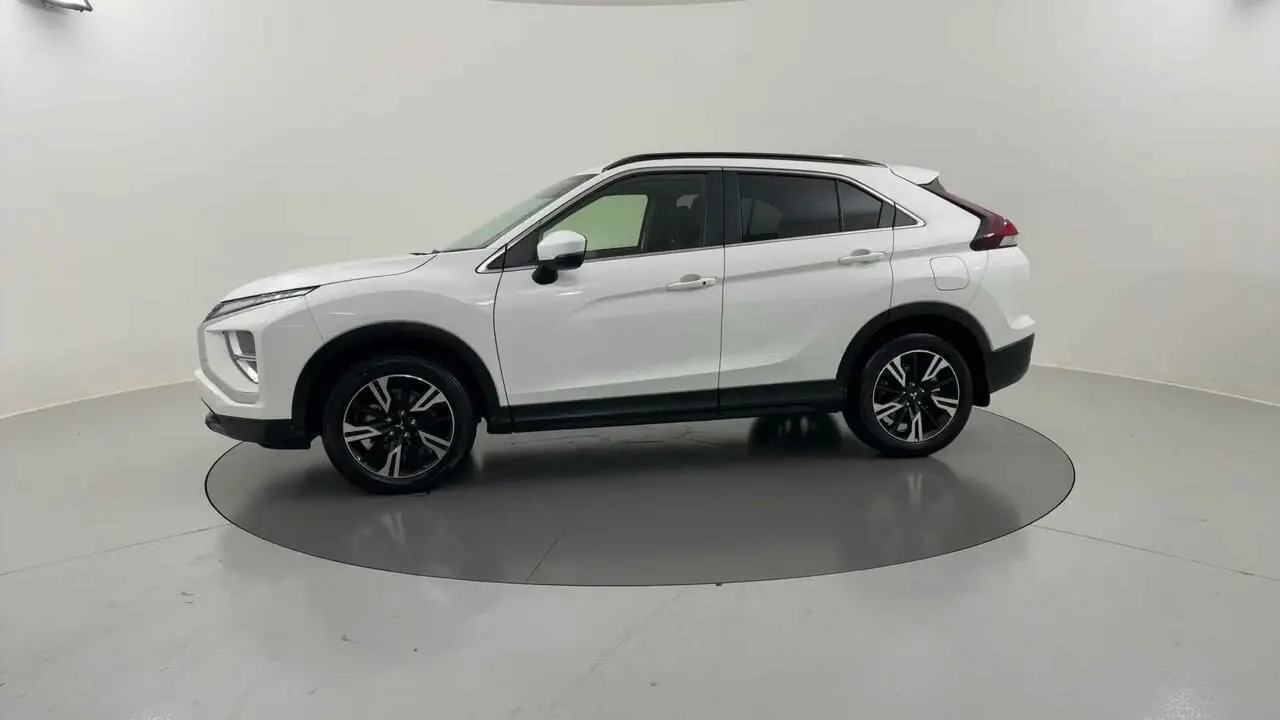 2021 Mitsubishi Eclipse Cross Image 2