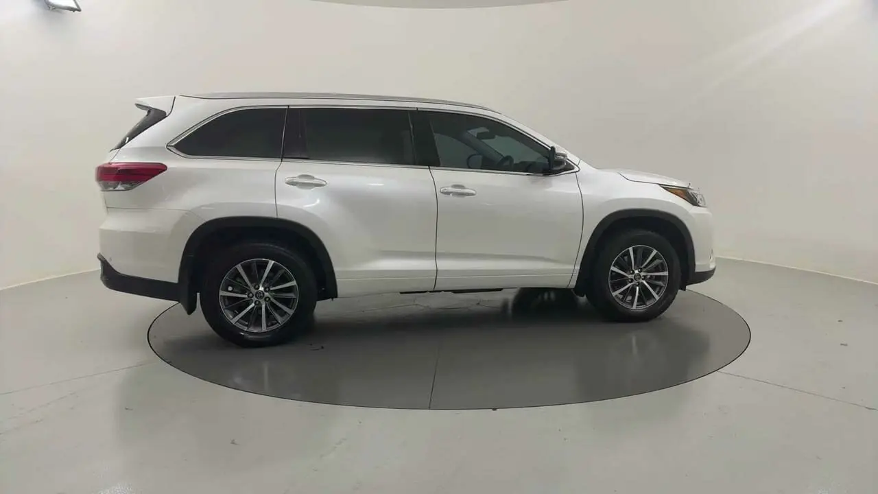 2018 Toyota Kluger Image 18