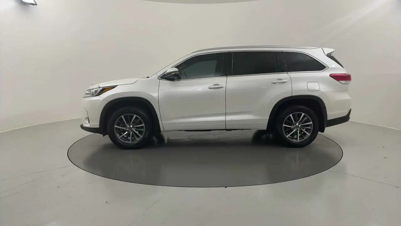 2018 Toyota Kluger Image 2