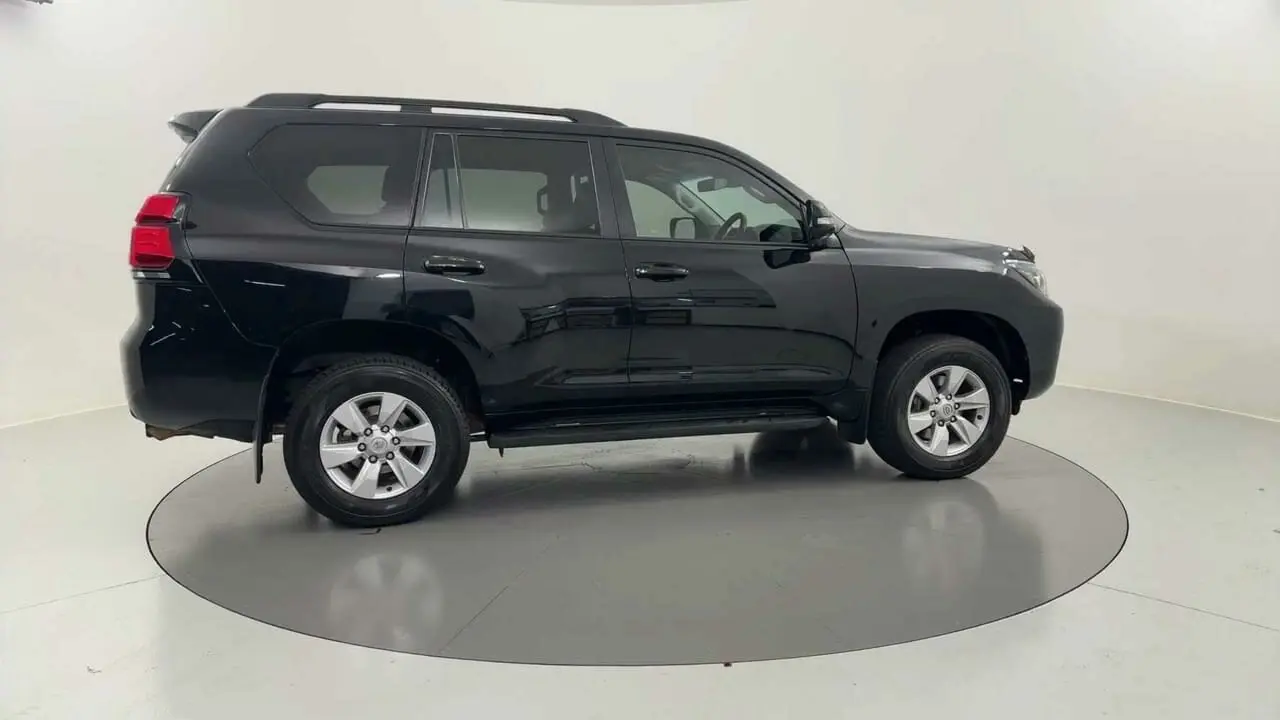 2020 Toyota Landcruiser Prado Image 6