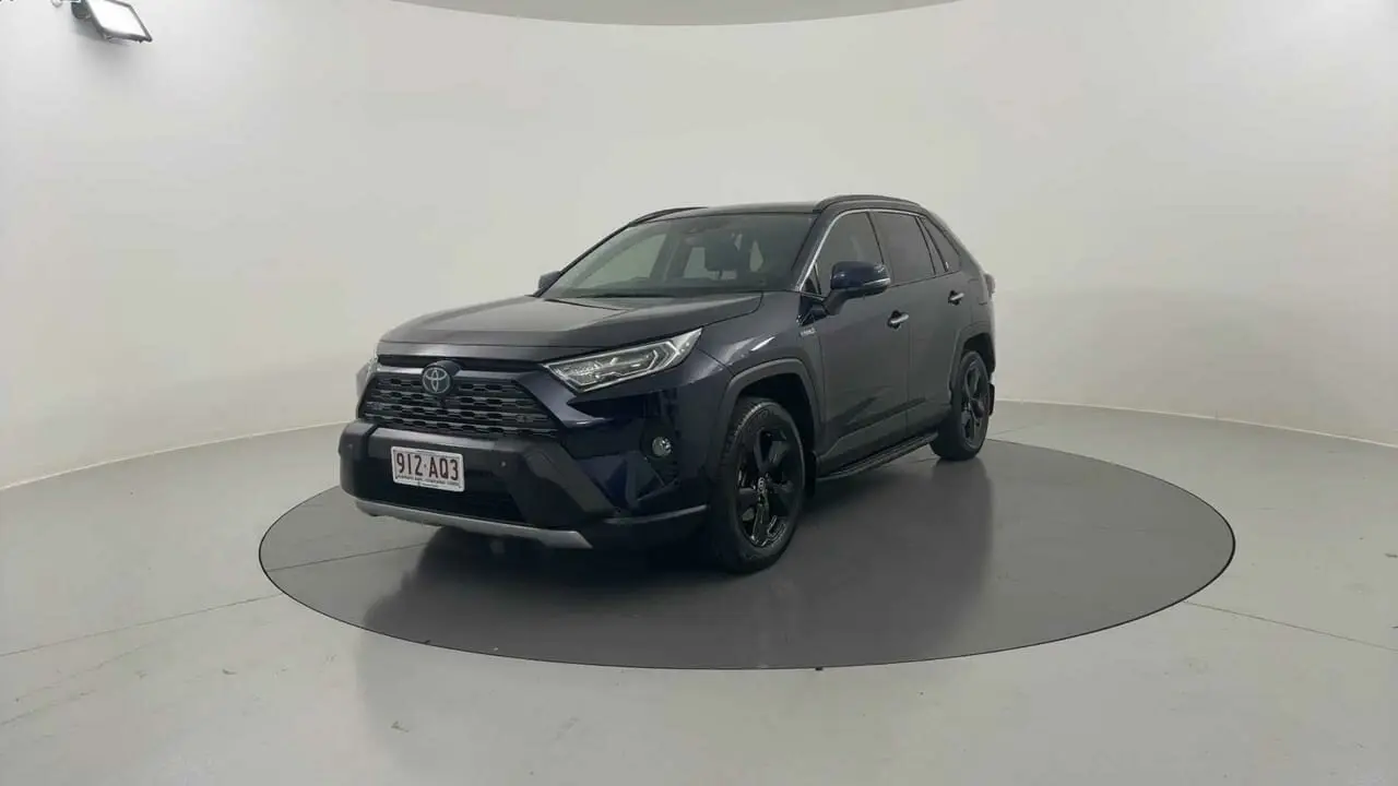 2020 Toyota RAV4 Image 1