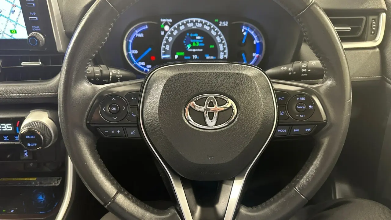 2020 Toyota RAV4 Image 10