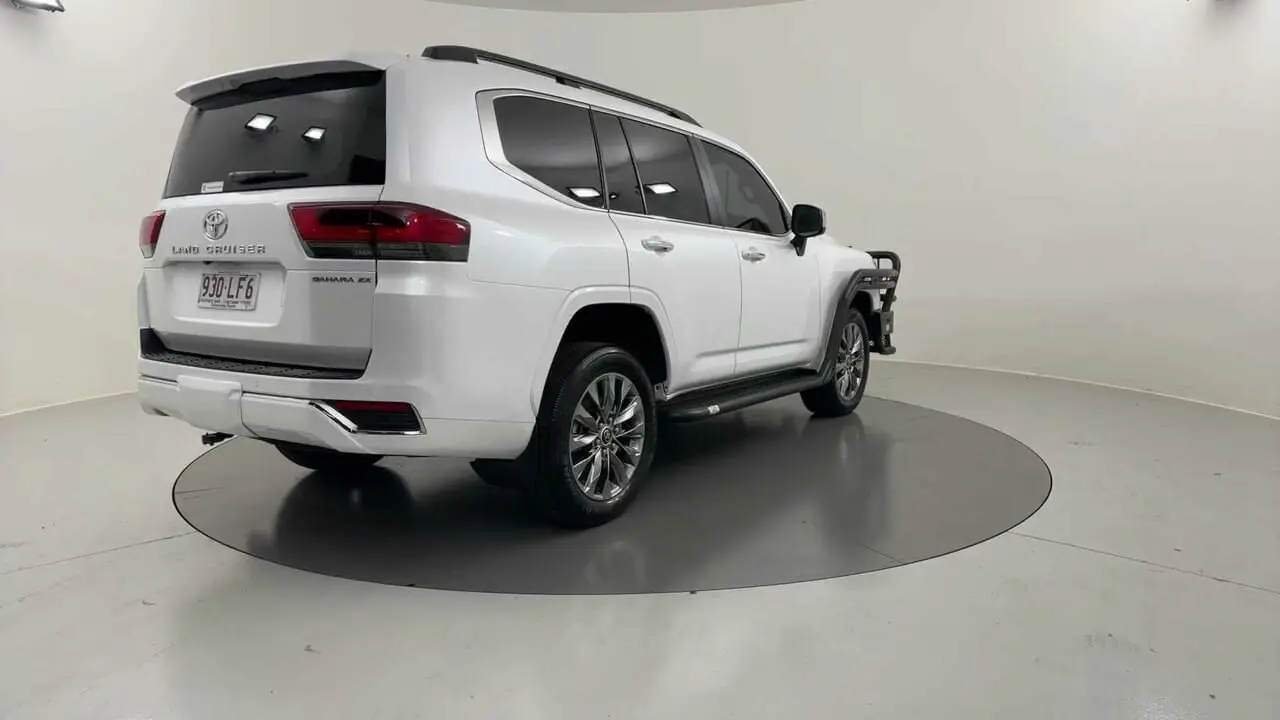 2023 Toyota Landcruiser Gallery Image 6