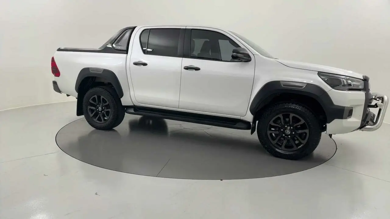 2022 Toyota Hilux Image 7