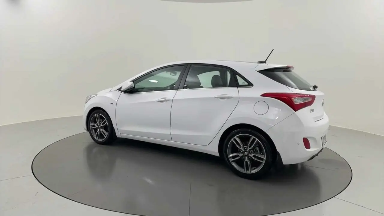 2017 Hyundai i30 Image 3