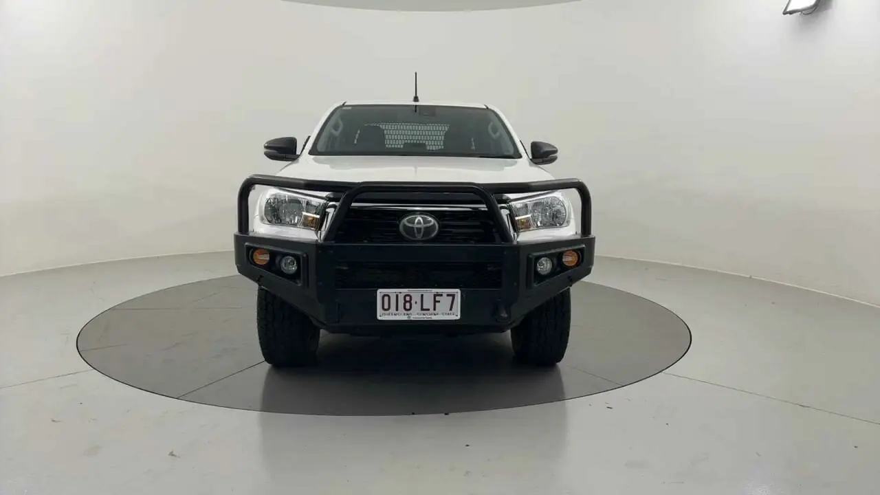 2020 Toyota Hilux Image 8