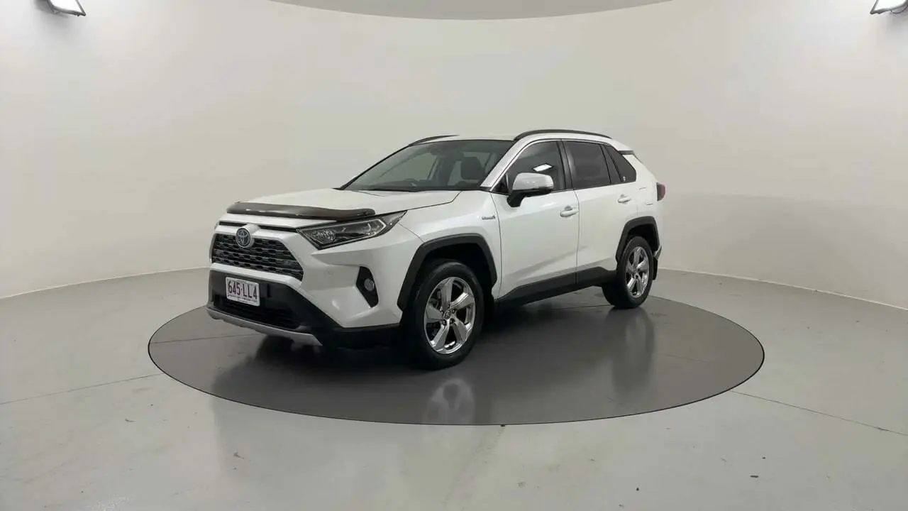 2020 Toyota RAV4 Image 1