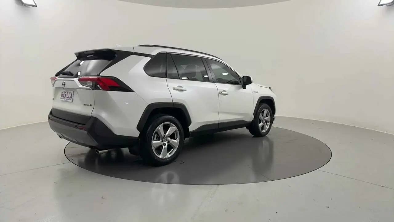 2020 Toyota RAV4 Image 5