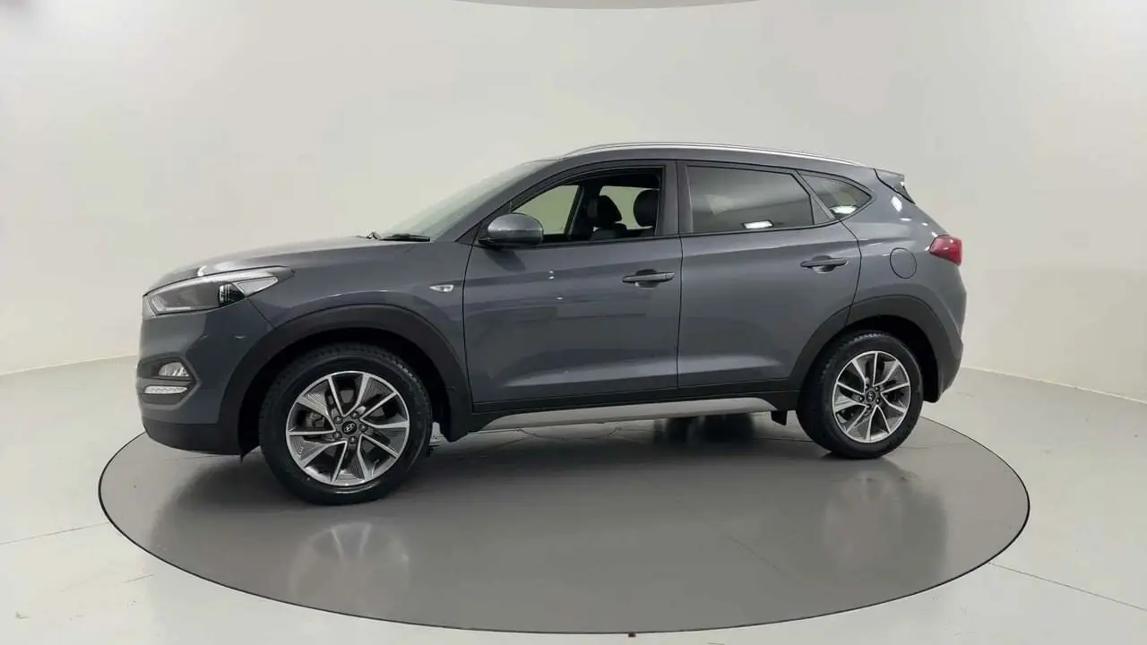 2017 Hyundai Tucson Image 2